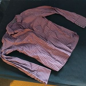 Women's Eddie Bauer wrinkle-resistant shirt